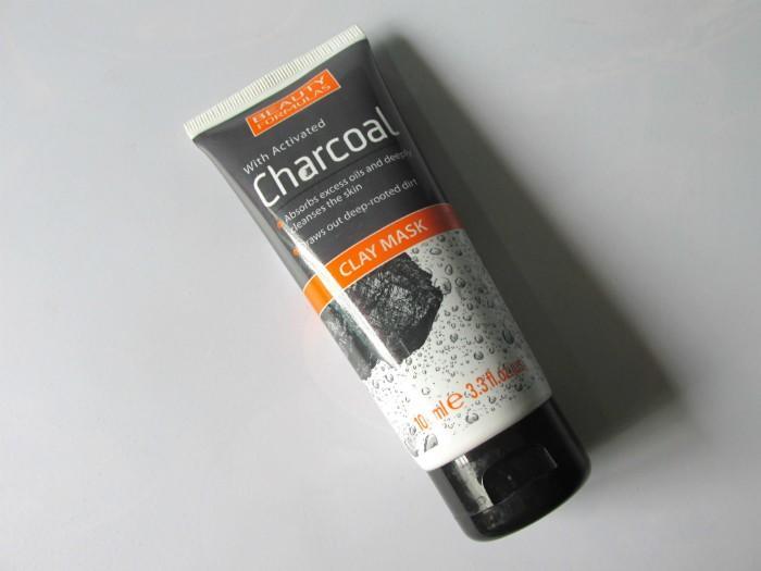 beauty-formulas-clay-mask-with-activated-charcoal-review-700x525